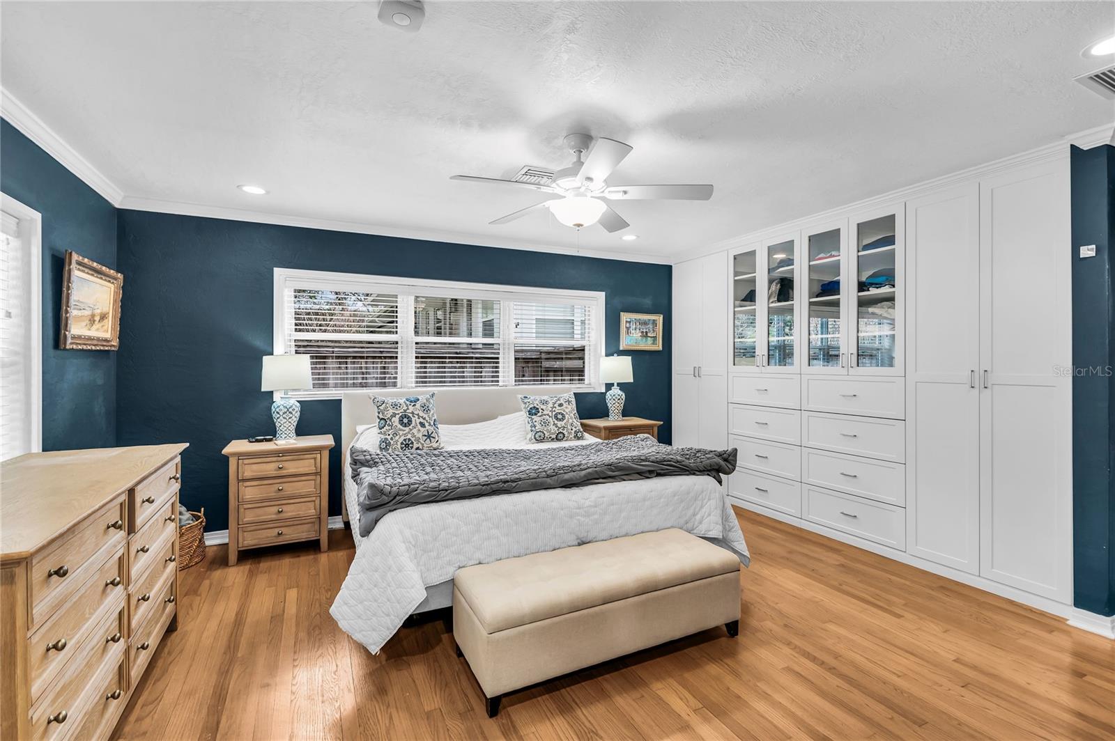 Image 31 of 65 For 1410 Summerlin Avenue