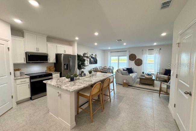 Image 5 of 32 For 10530 Fountain Palm Circle