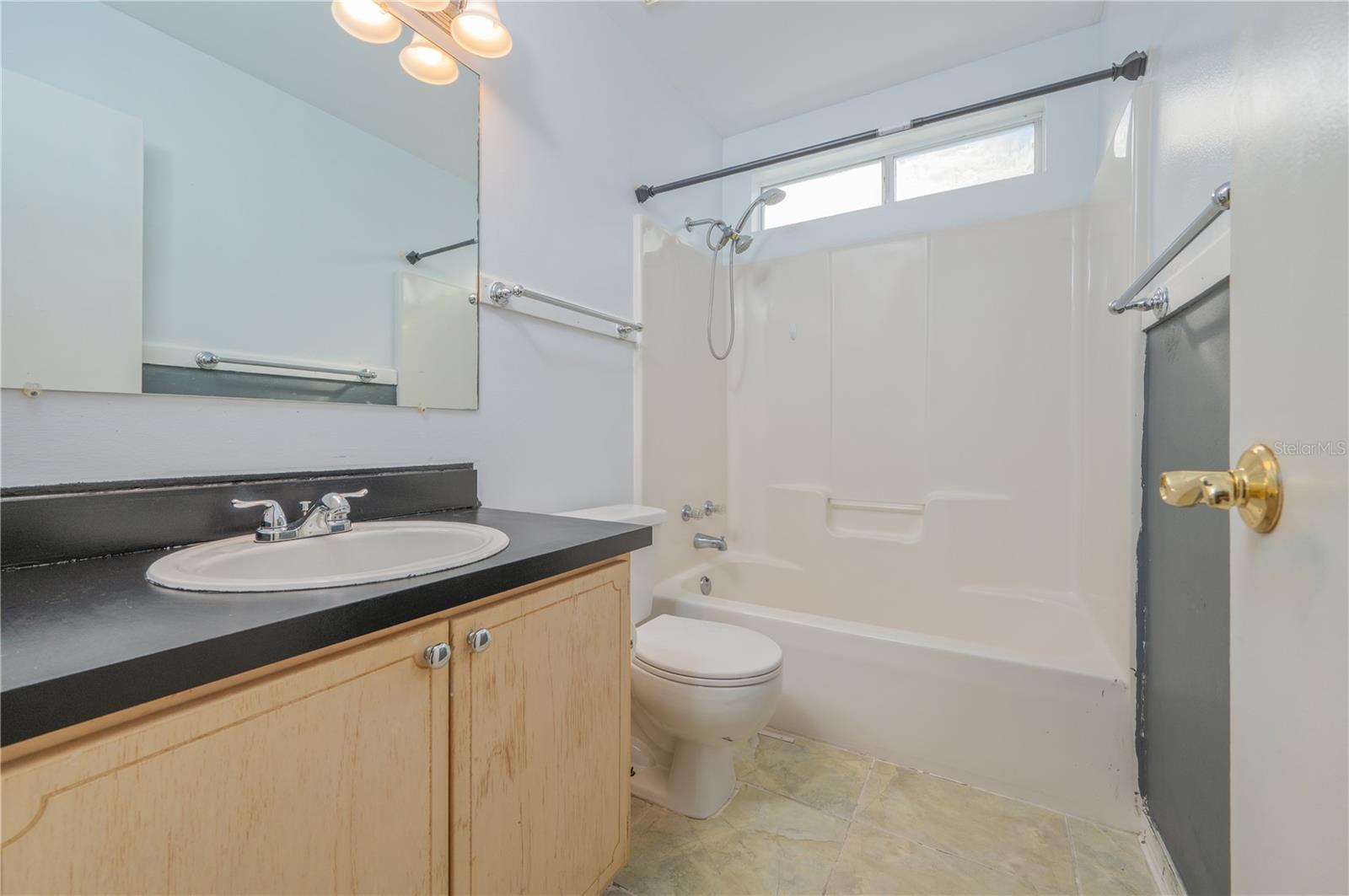 Image 32 of 40 For 130 Scranton Street