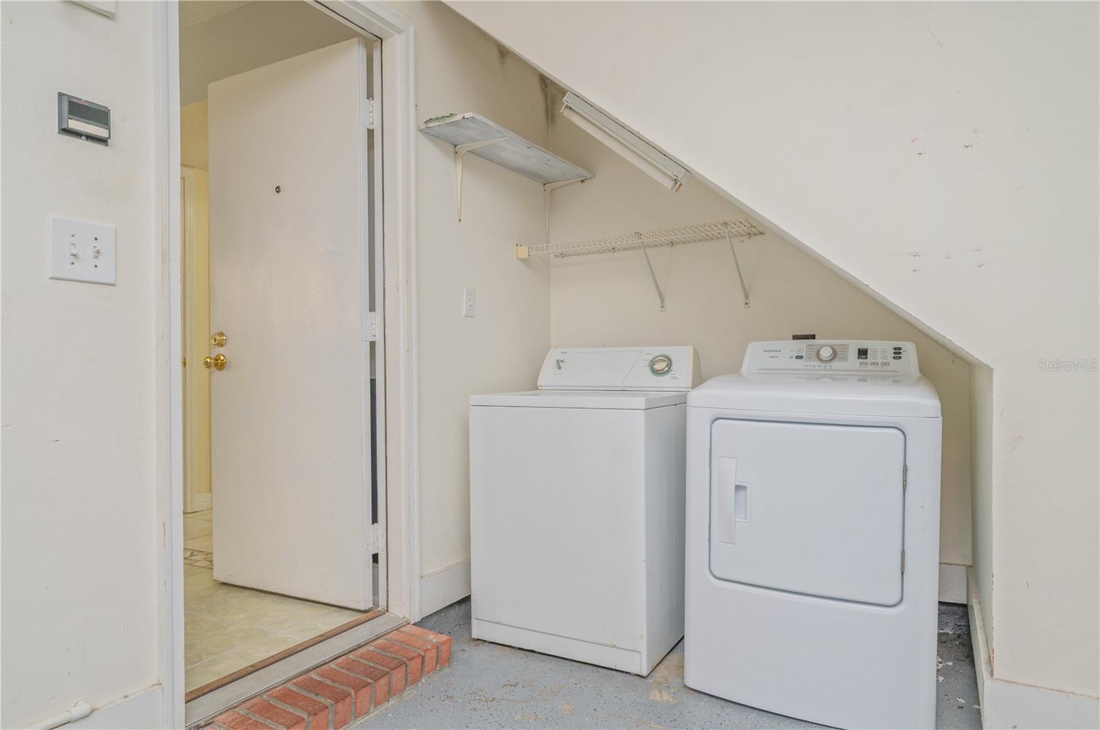 Image 35 of 40 For 130 Scranton Street