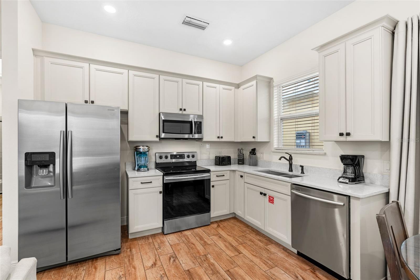 Image 10 of 37 For 2979 Latitude Lane