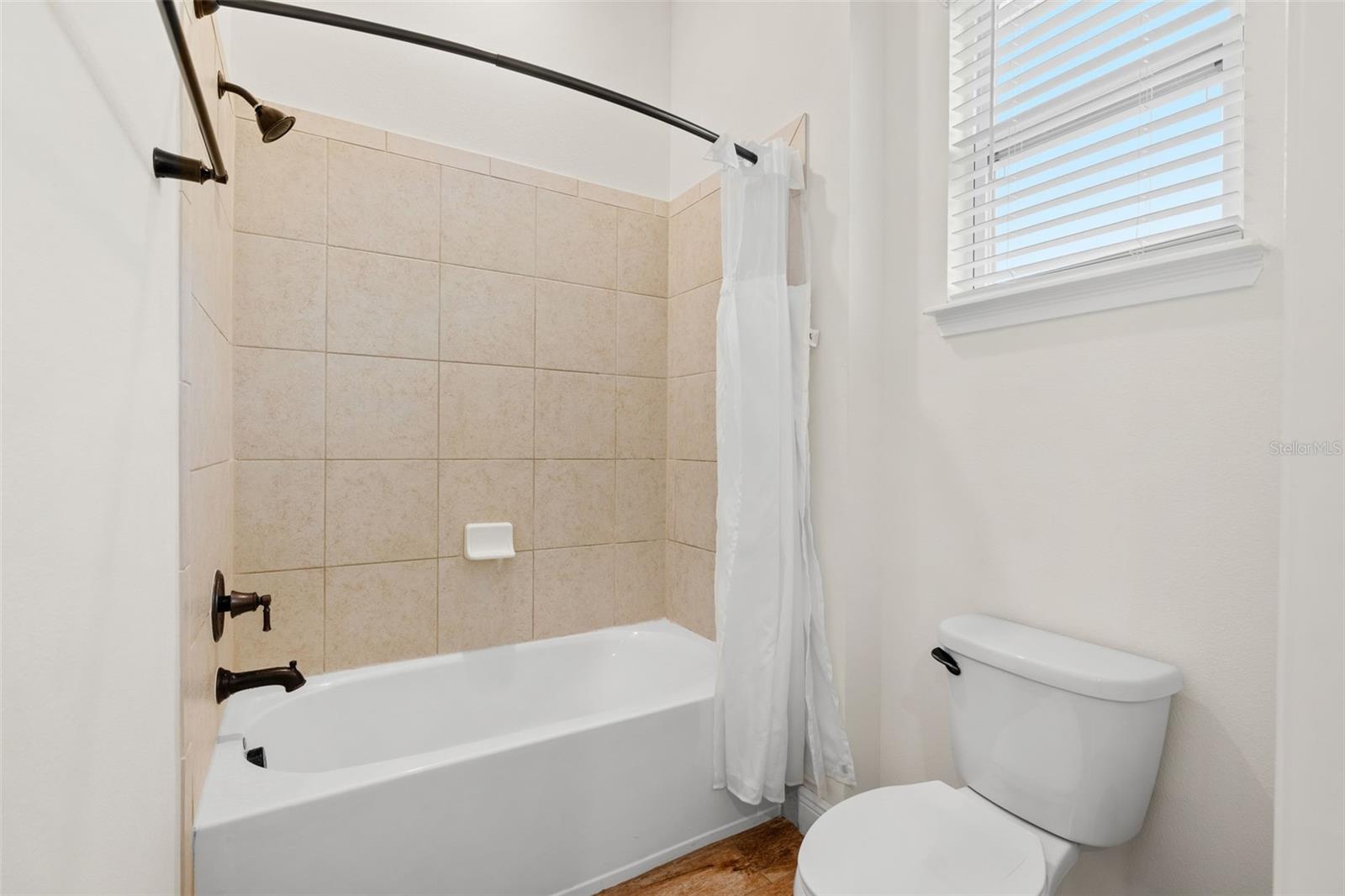 Image 15 of 37 For 2979 Latitude Lane