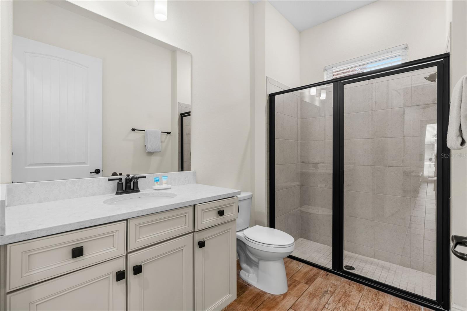Image 17 of 37 For 2979 Latitude Lane