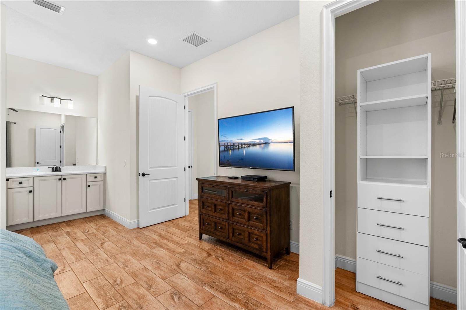 Image 19 of 37 For 2979 Latitude Lane