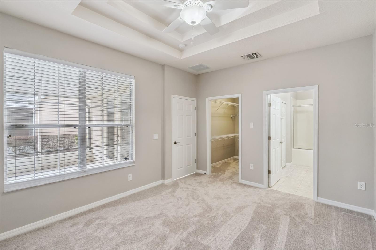 Listing photo id 8 for 5317 Keenes Pheasant Drive