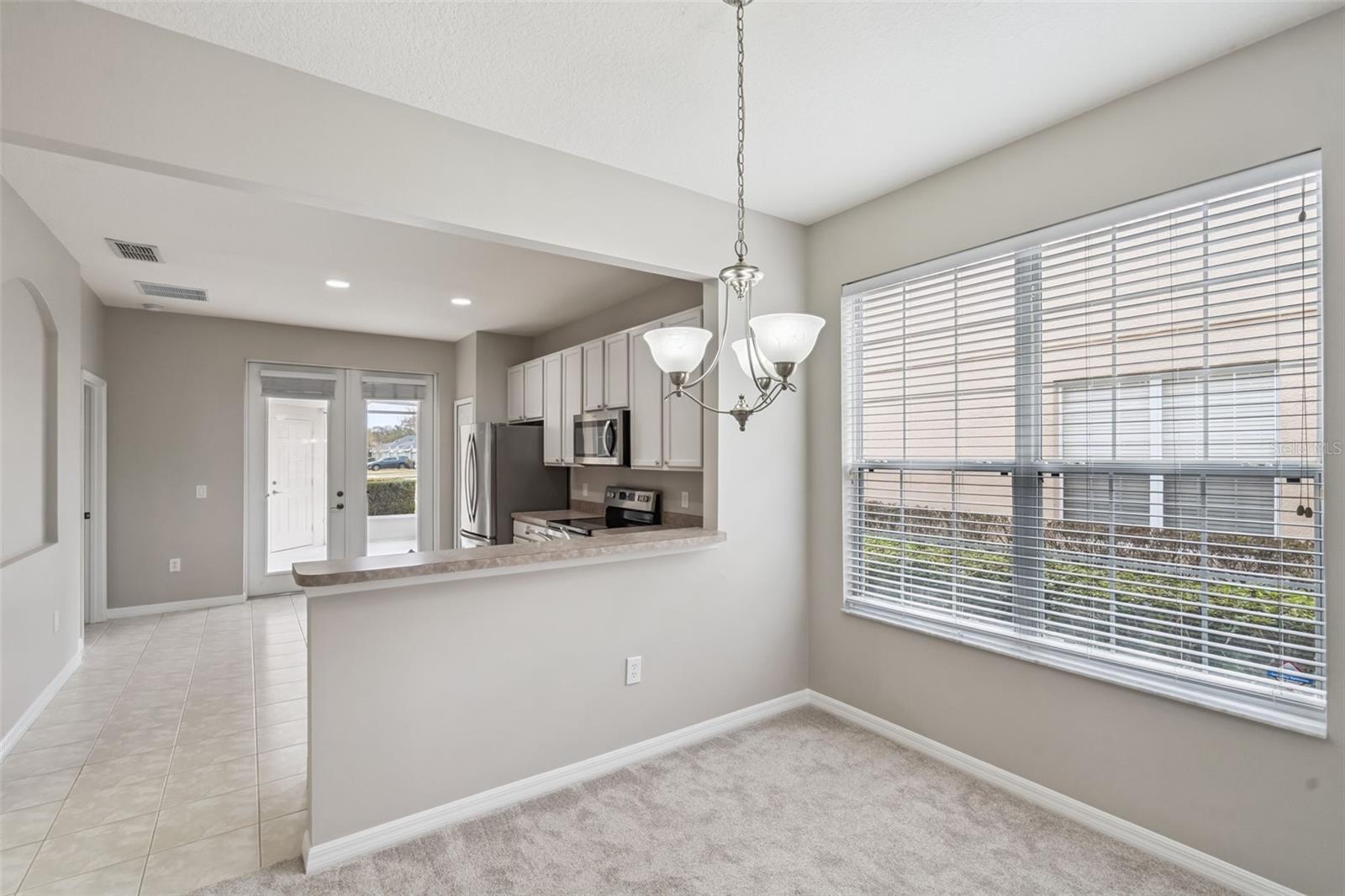 Listing photo id 4 for 5317 Keenes Pheasant Drive