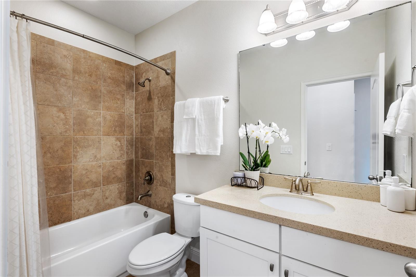 Image 15 of 26 For 1805 Lobelia Drive