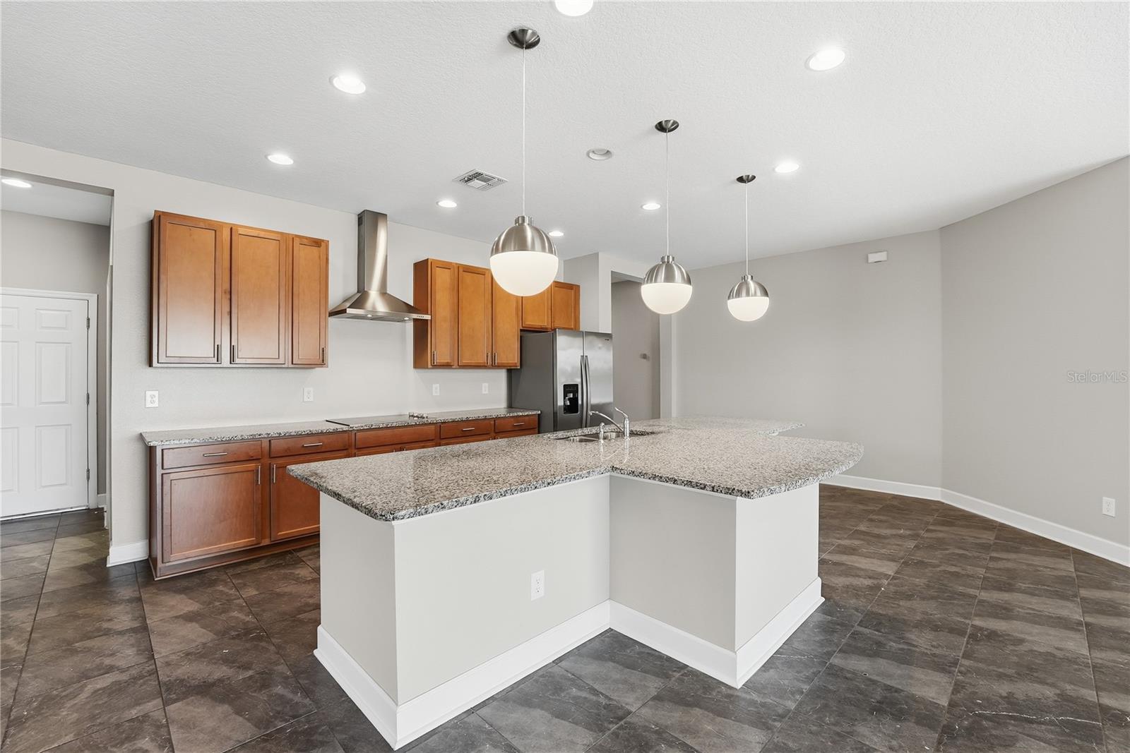 Image 20 of 63 For 5415 Avebury Lane