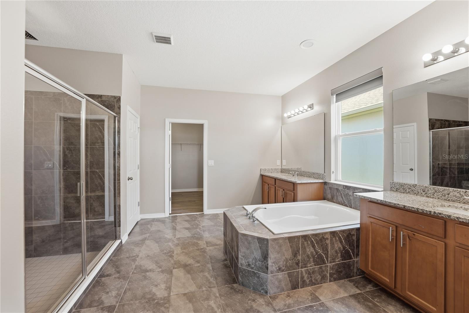 Image 32 of 63 For 5415 Avebury Lane