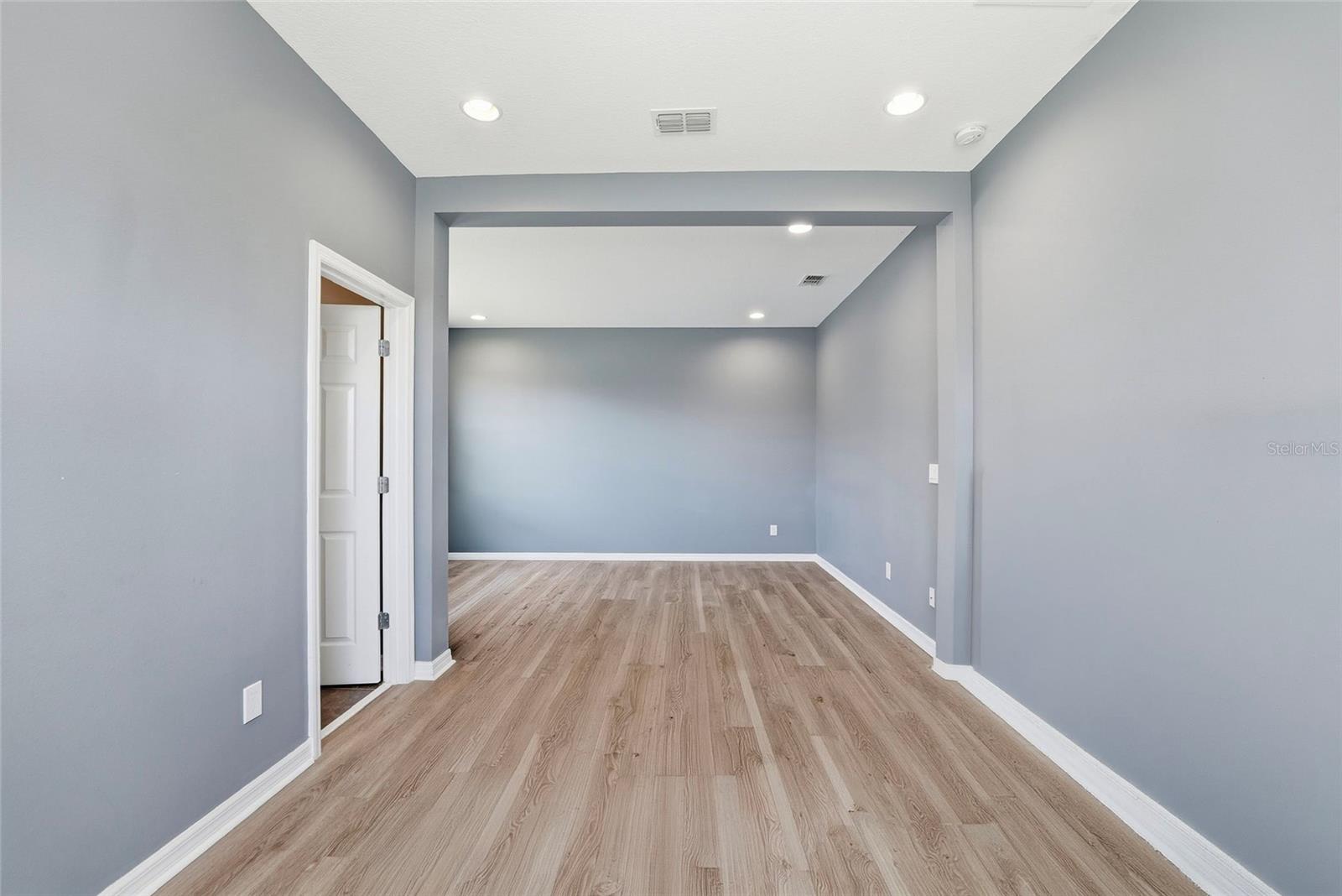 Image 37 of 63 For 5415 Avebury Lane