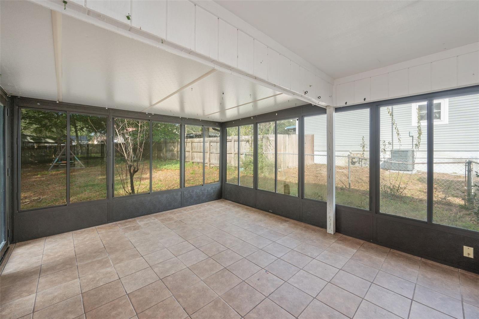 Image 27 of 39 For 514 Linden Avenue