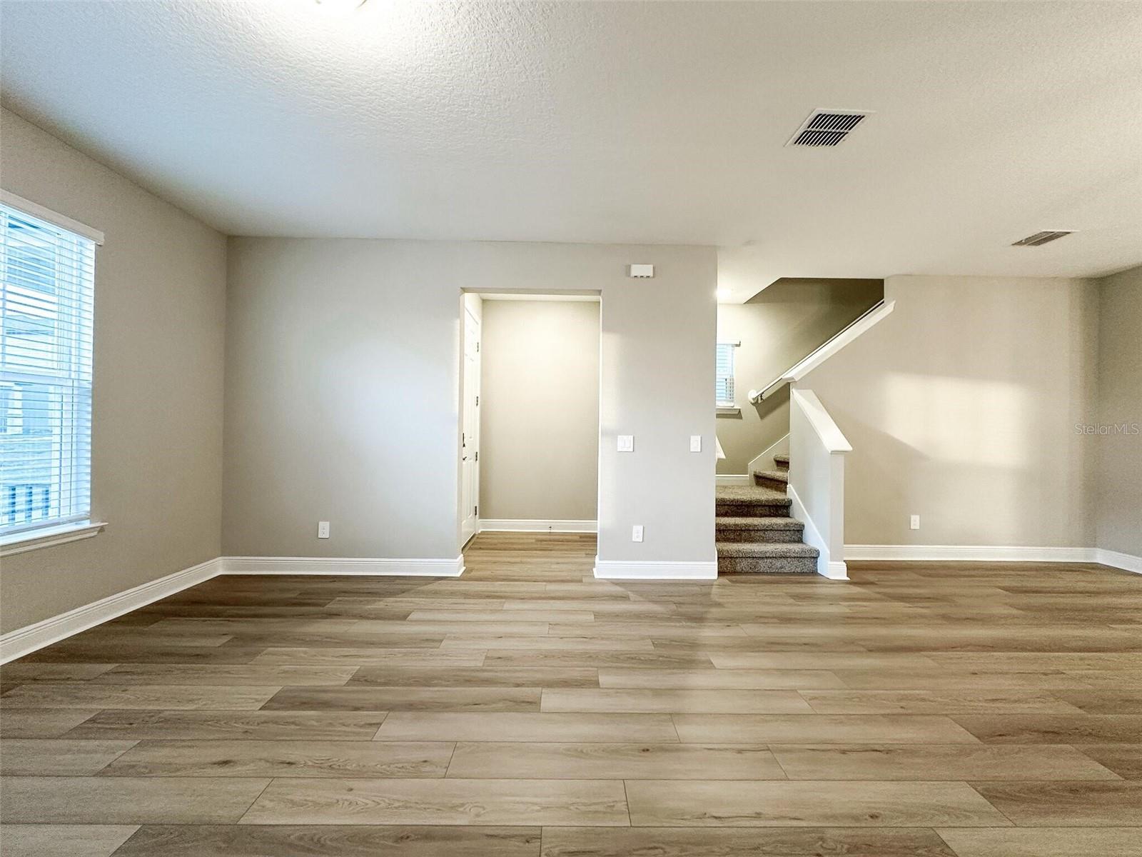 Image 5 of 35 For 4878 Coral Bean Alley