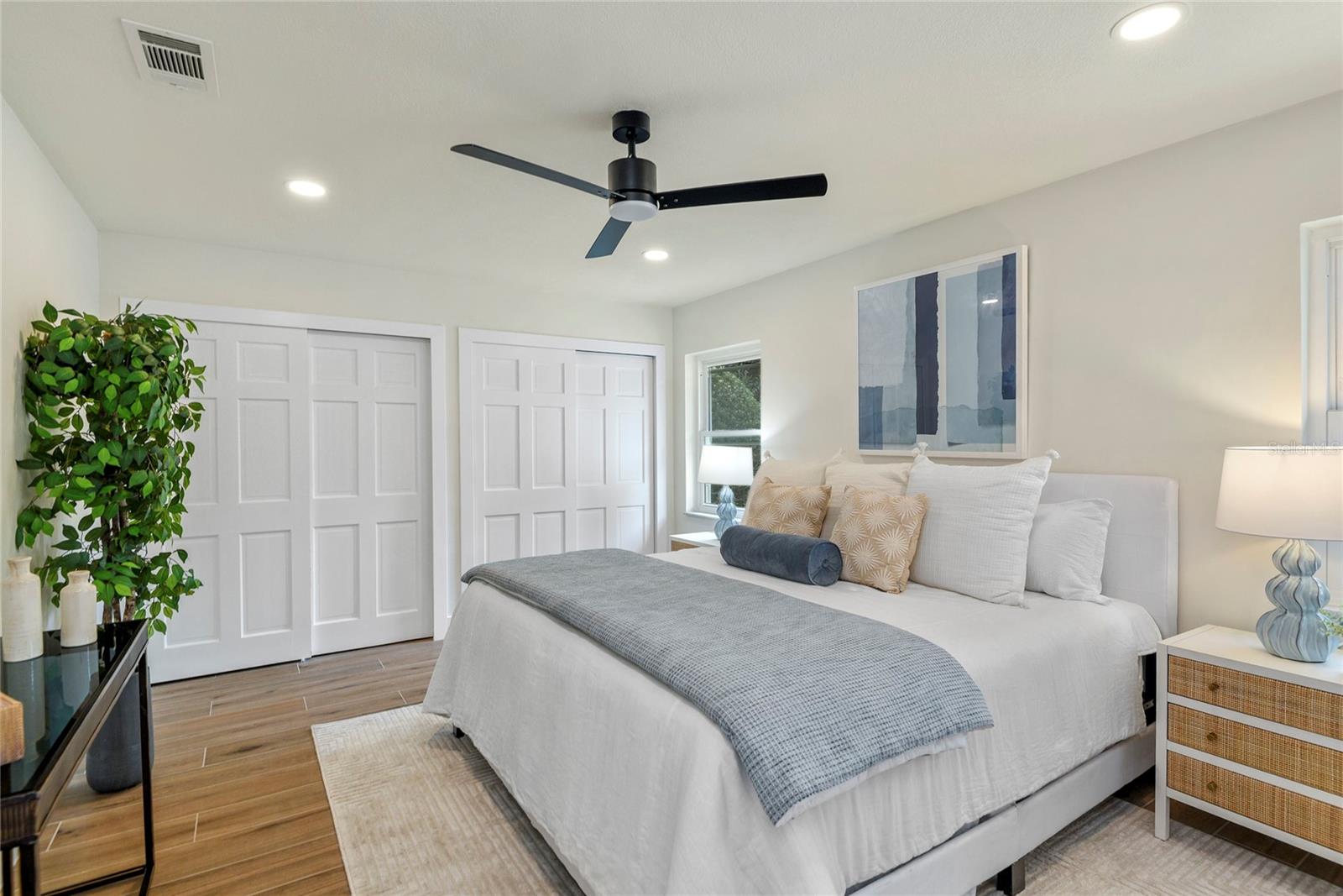 Image 15 of 33 For 781 Northwood Circle