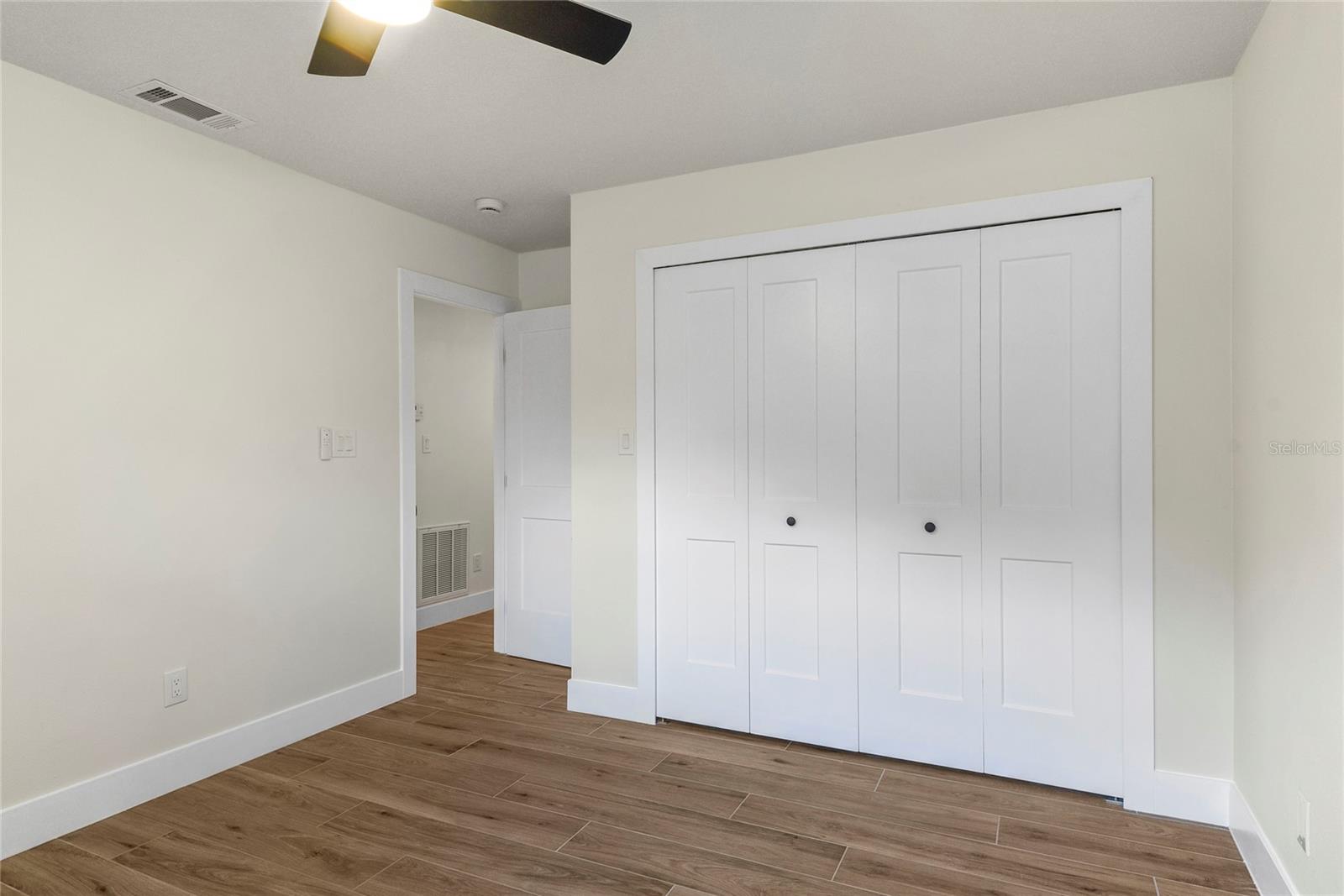 Image 20 of 33 For 781 Northwood Circle