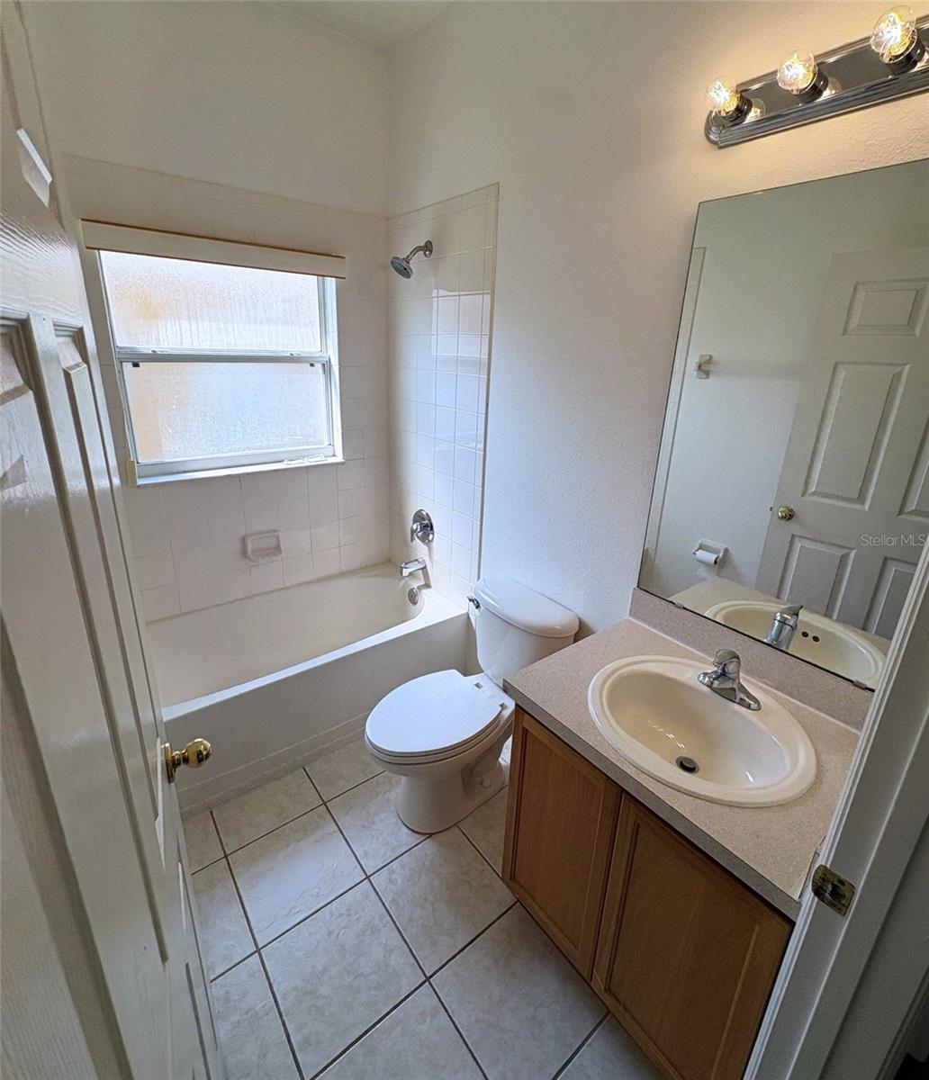 Image 18 of 21 For 3637 Weatherfield Drive