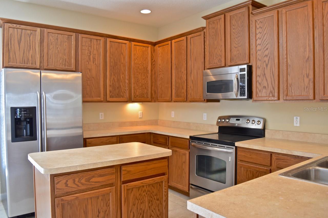 Listing photo id 6 for 11818 Deer Path Way