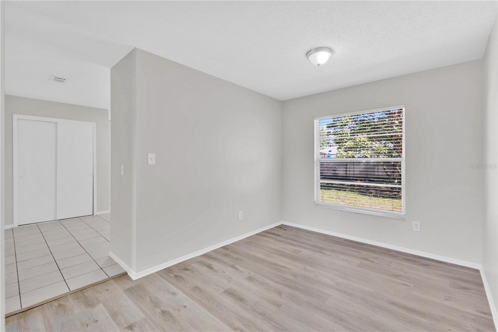 Image 10 of 28 For 2733 Mint Drive