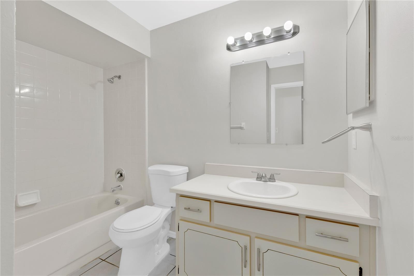 Image 15 of 28 For 2733 Mint Drive