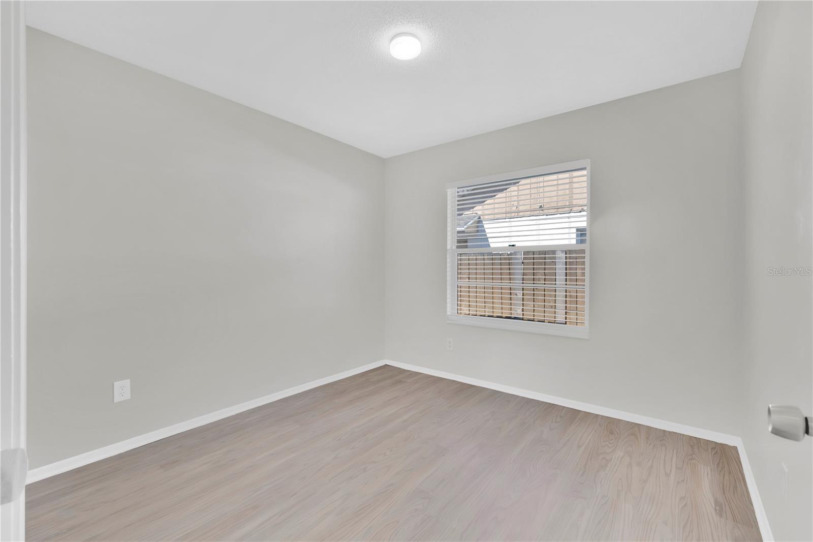 Image 16 of 28 For 2733 Mint Drive