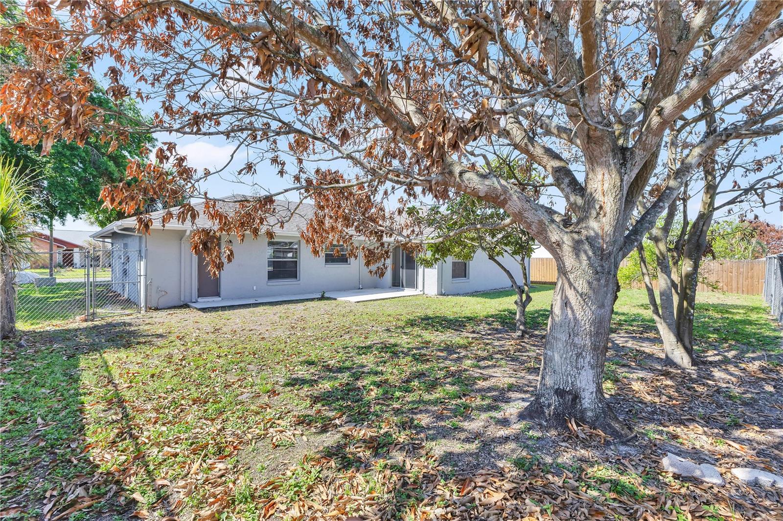 Image 18 of 28 For 2733 Mint Drive