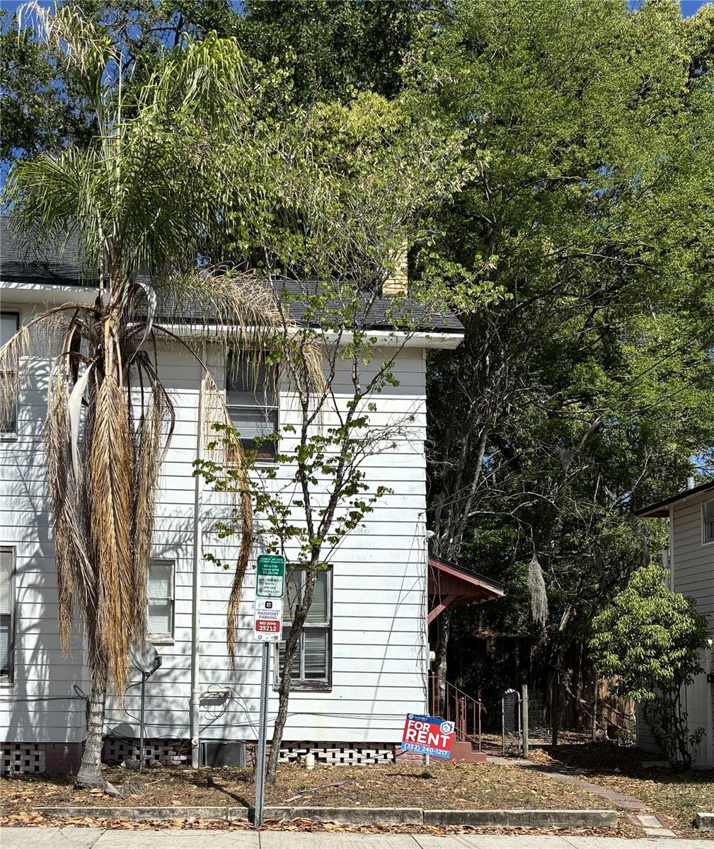 Listing Details for 237 2nd Place 2, GAINESVILLE, FL 32601