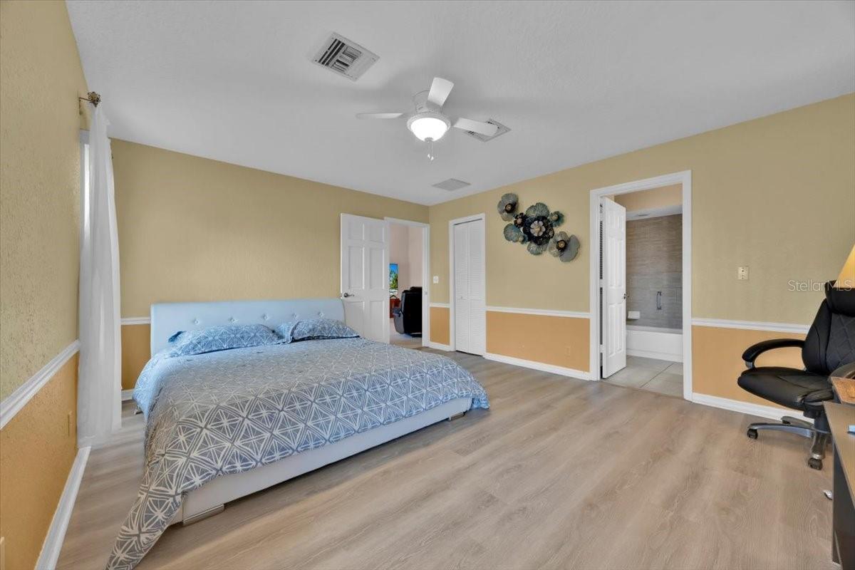 Image 11 of 44 For 543 Clubhill Drive