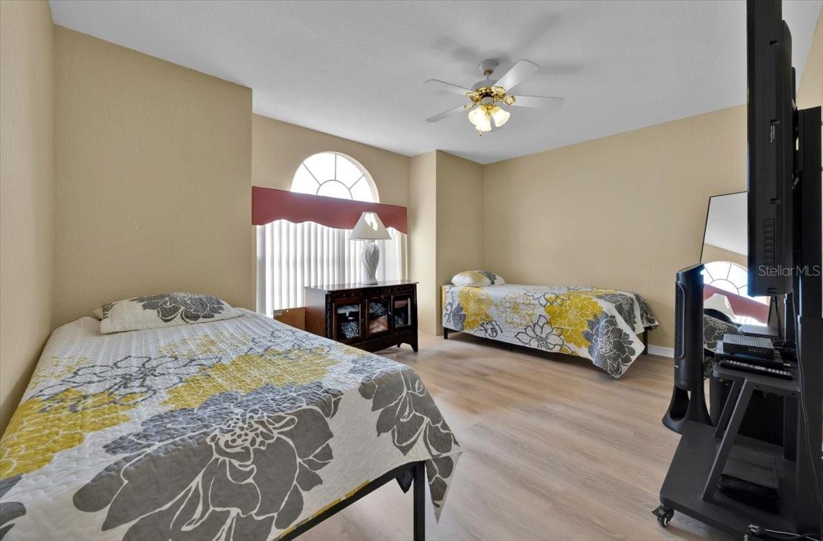 Image 14 of 44 For 543 Clubhill Drive