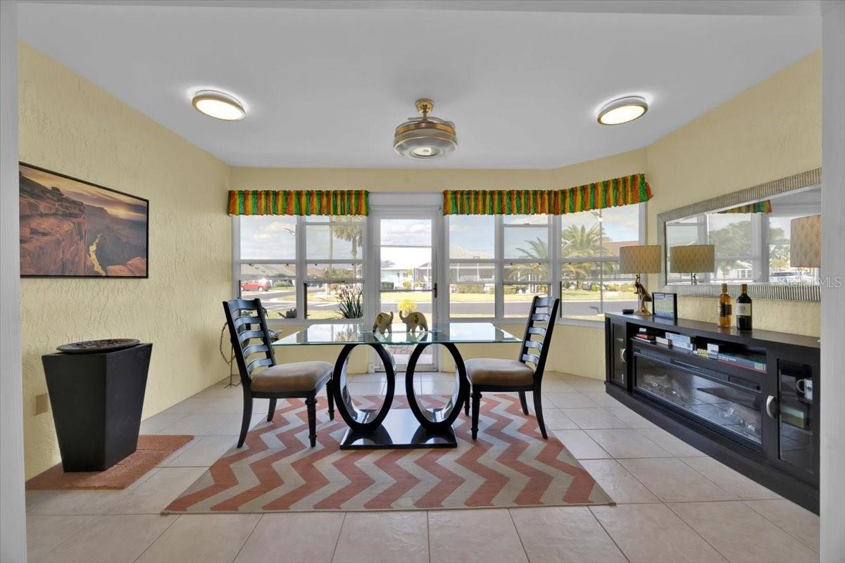 Image 18 of 44 For 543 Clubhill Drive