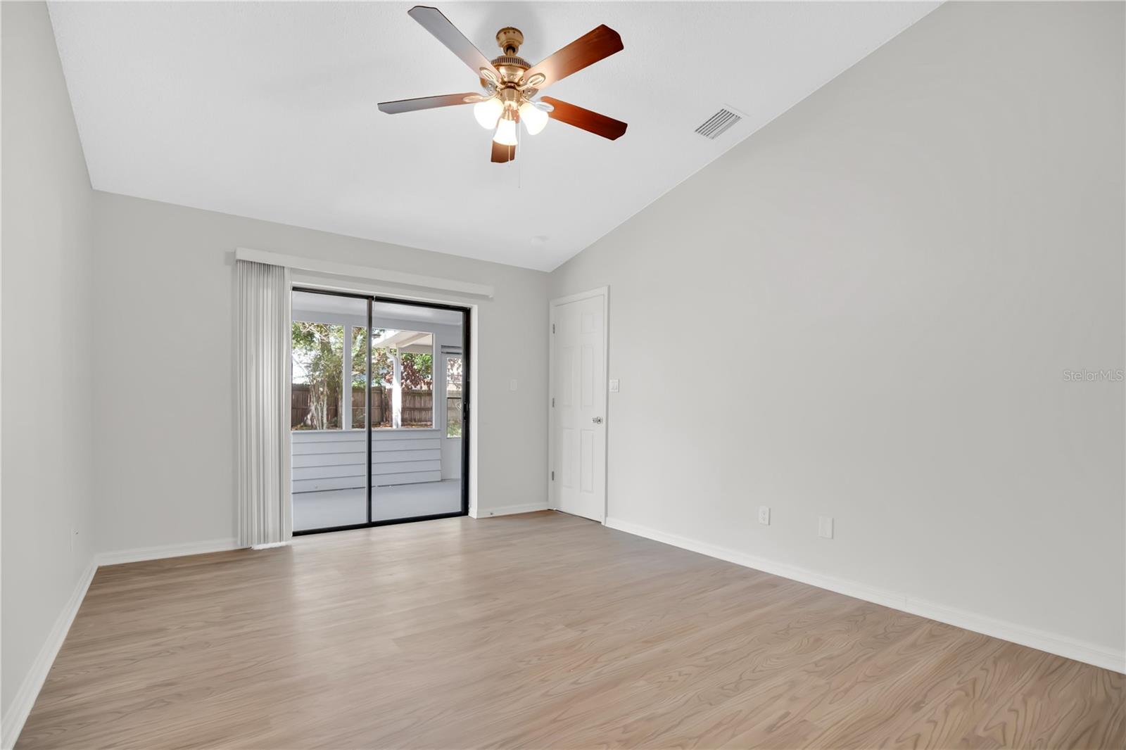 Image 14 of 32 For 1050 Dishman Loop