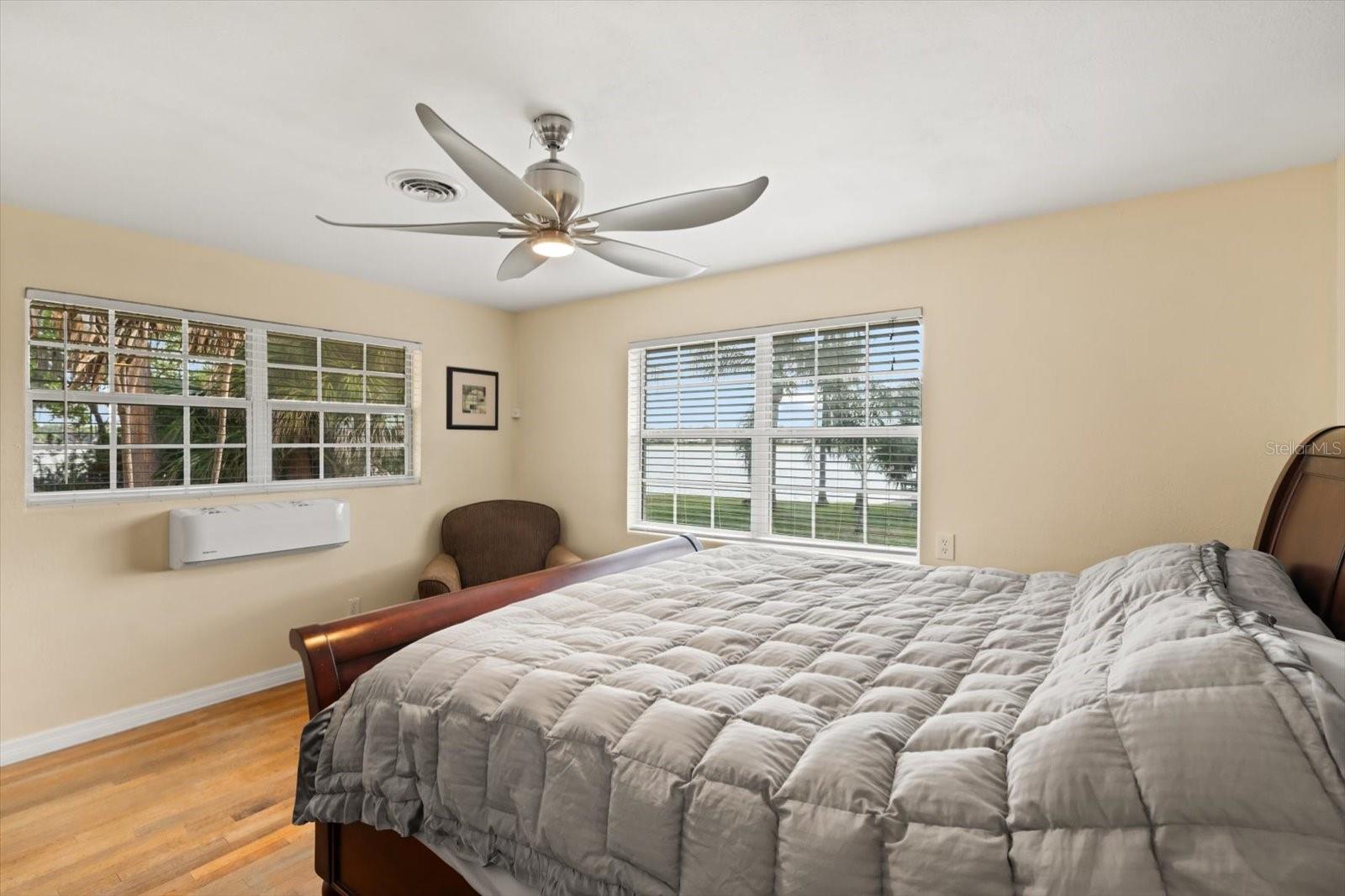 Image 15 of 33 For 5493 Alandale Court