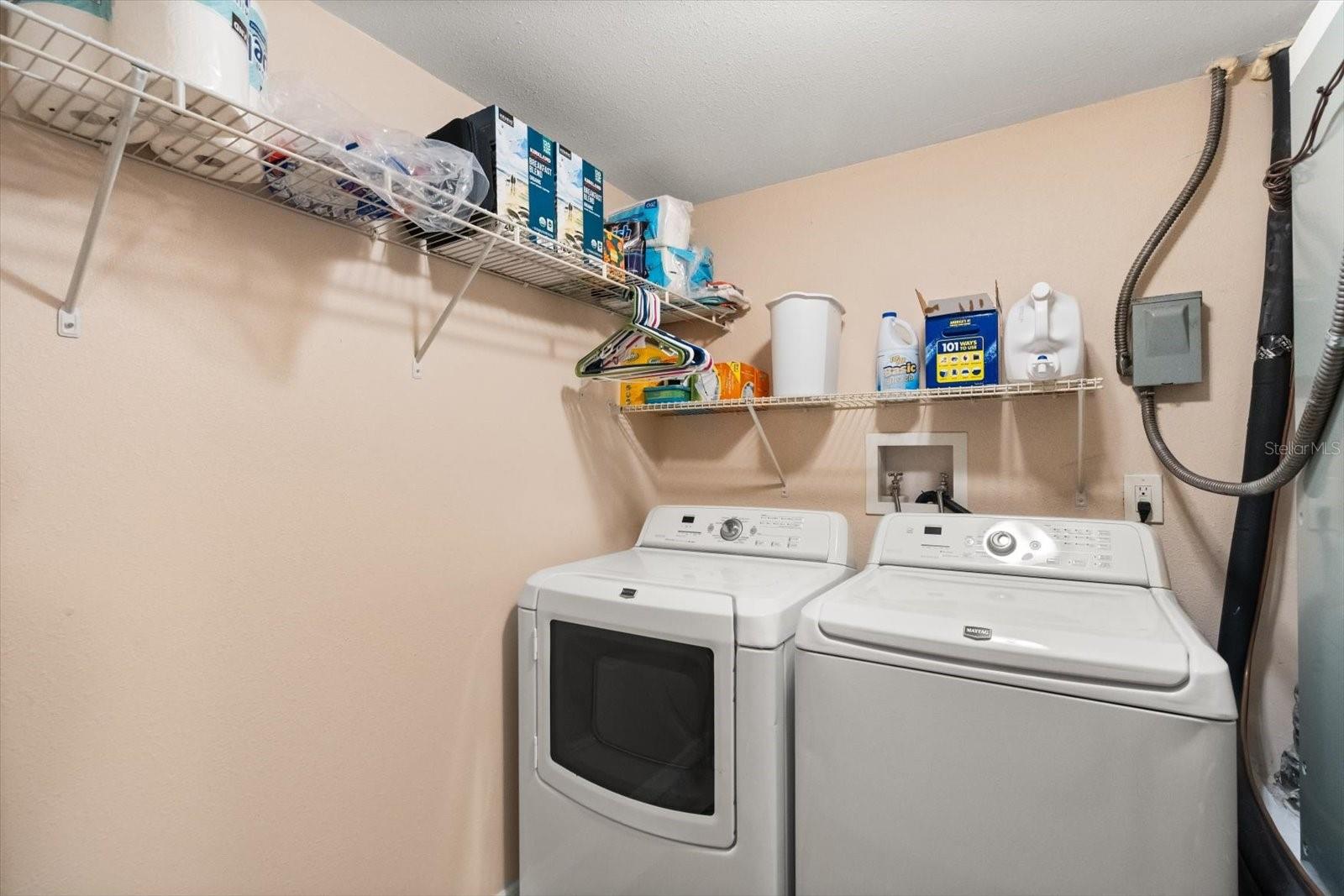 Image 24 of 33 For 5493 Alandale Court