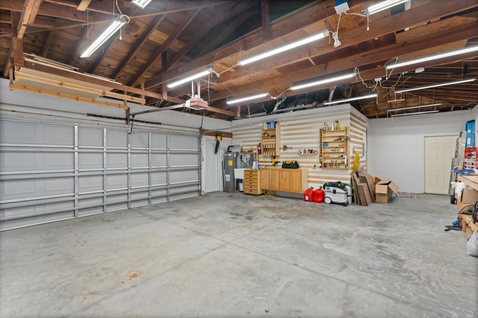 Image 25 of 33 For 5493 Alandale Court