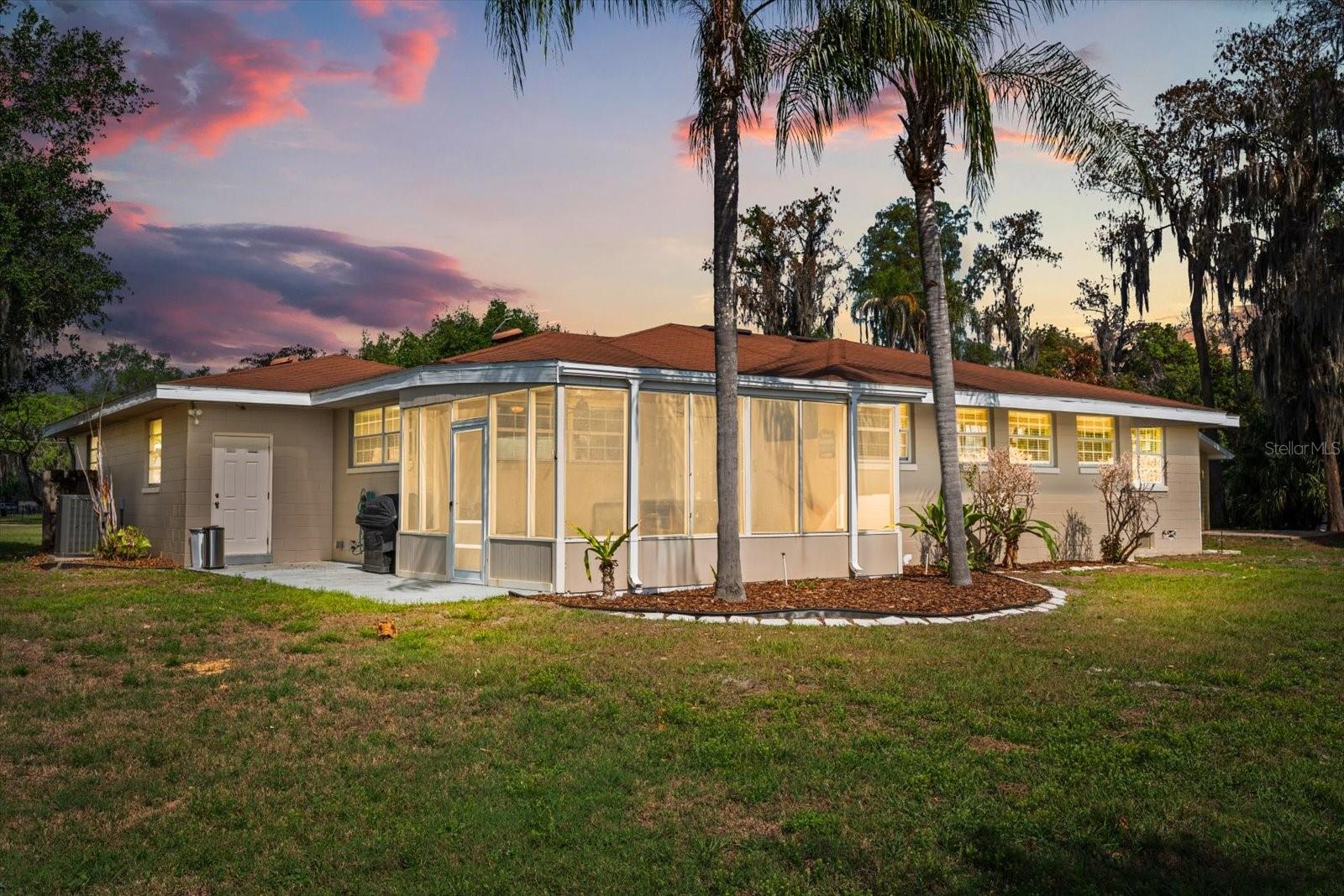 Image 26 of 33 For 5493 Alandale Court