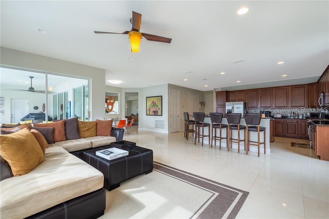 Image 13 of 40 For 7972 Esta Lane