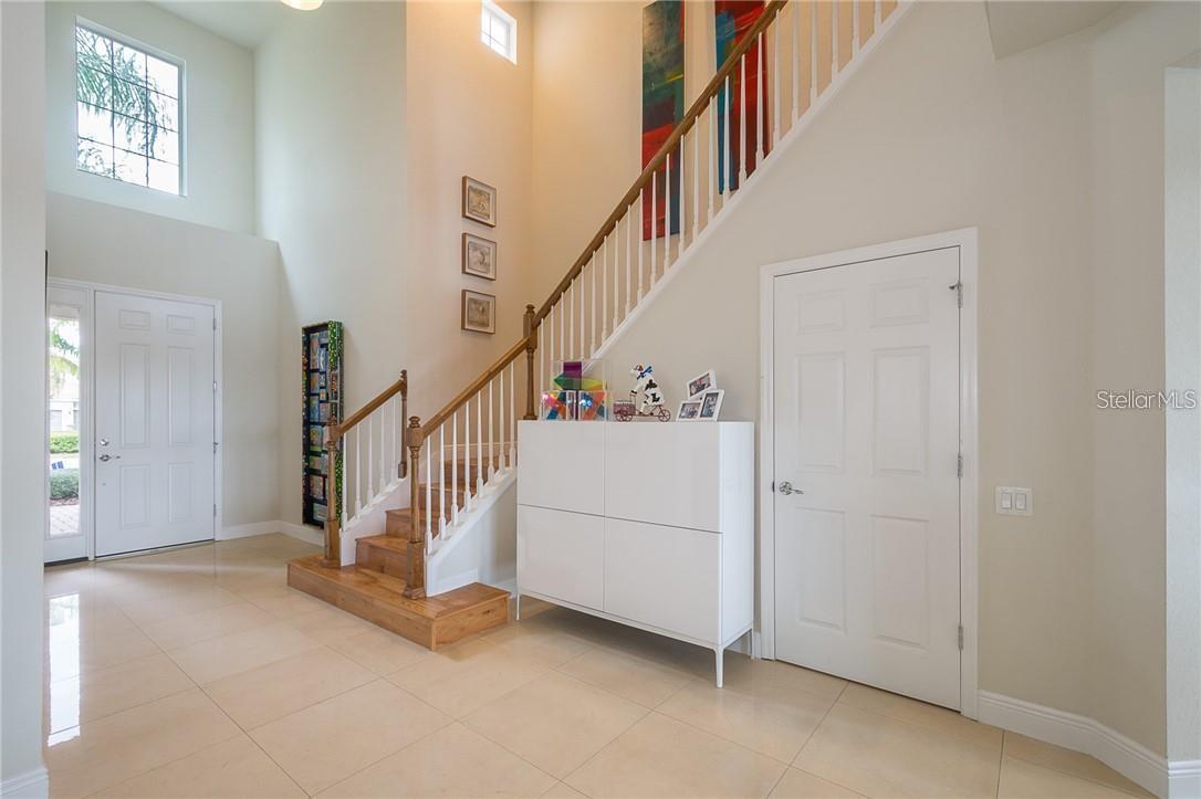 Image 6 of 40 For 7972 Esta Lane