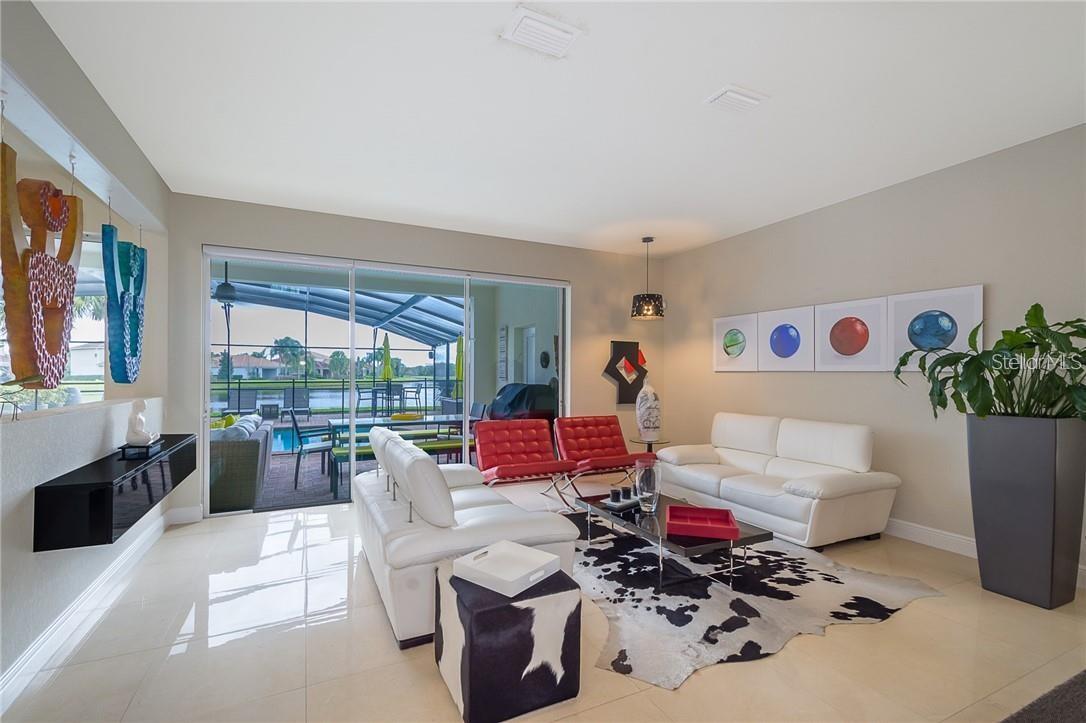 Image 8 of 40 For 7972 Esta Lane