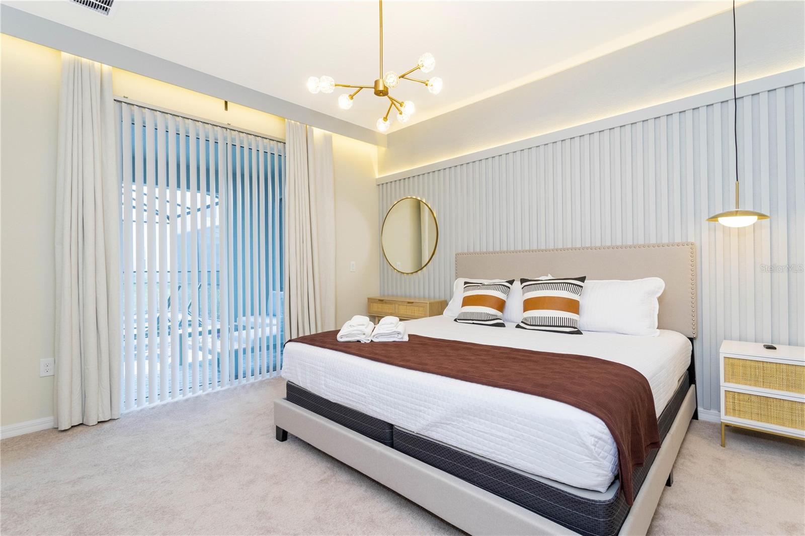 Image 14 of 51 For 7256 Oakmoss Loop