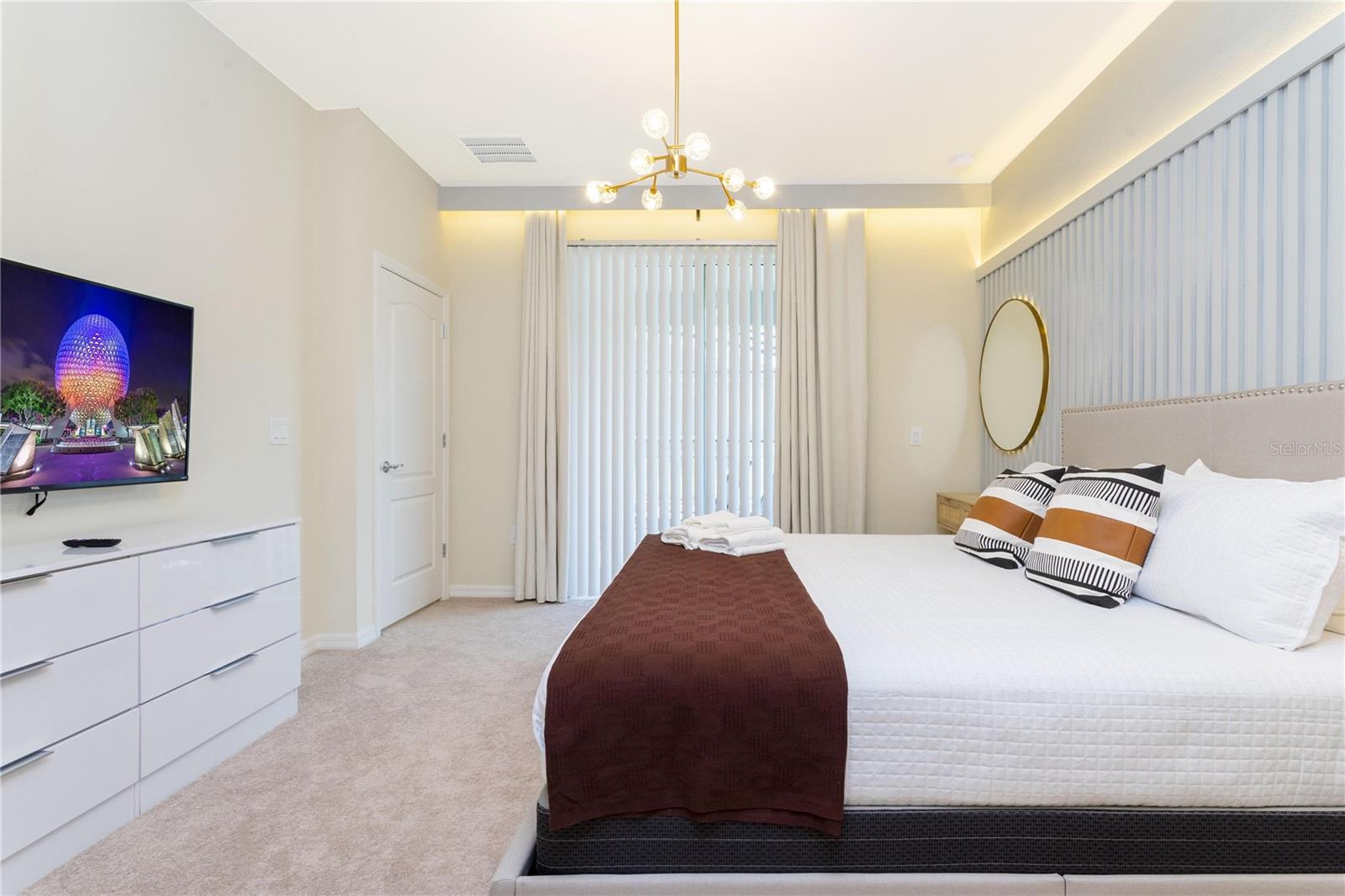 Image 15 of 51 For 7256 Oakmoss Loop