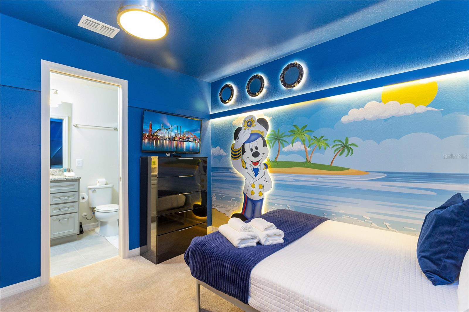 Image 22 of 51 For 7256 Oakmoss Loop