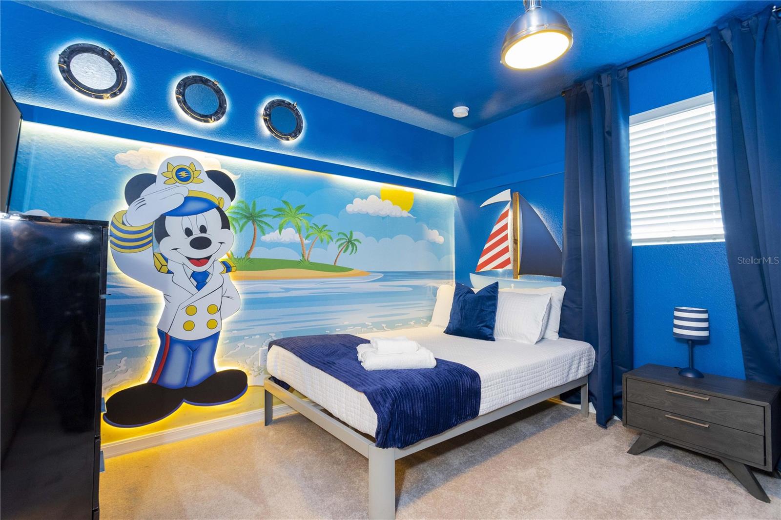 Image 23 of 51 For 7256 Oakmoss Loop