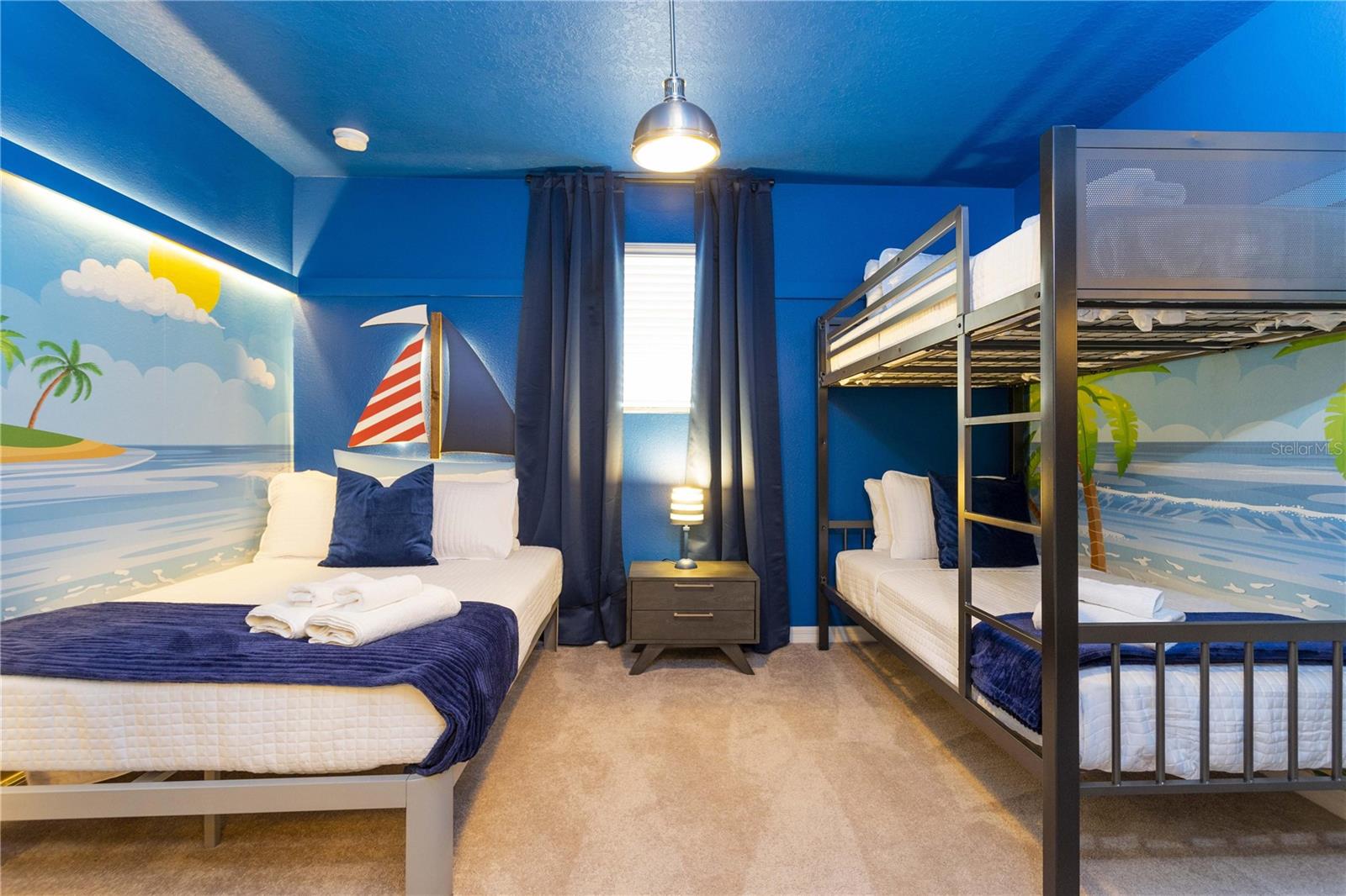 Image 24 of 51 For 7256 Oakmoss Loop