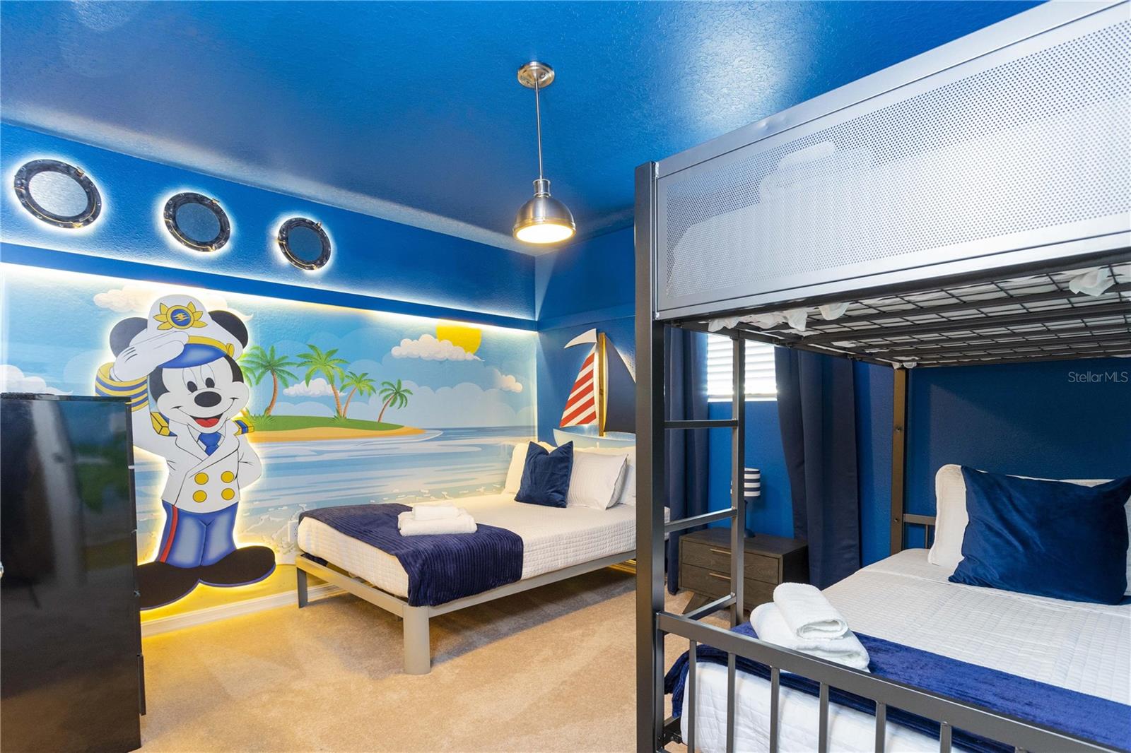 Image 25 of 51 For 7256 Oakmoss Loop