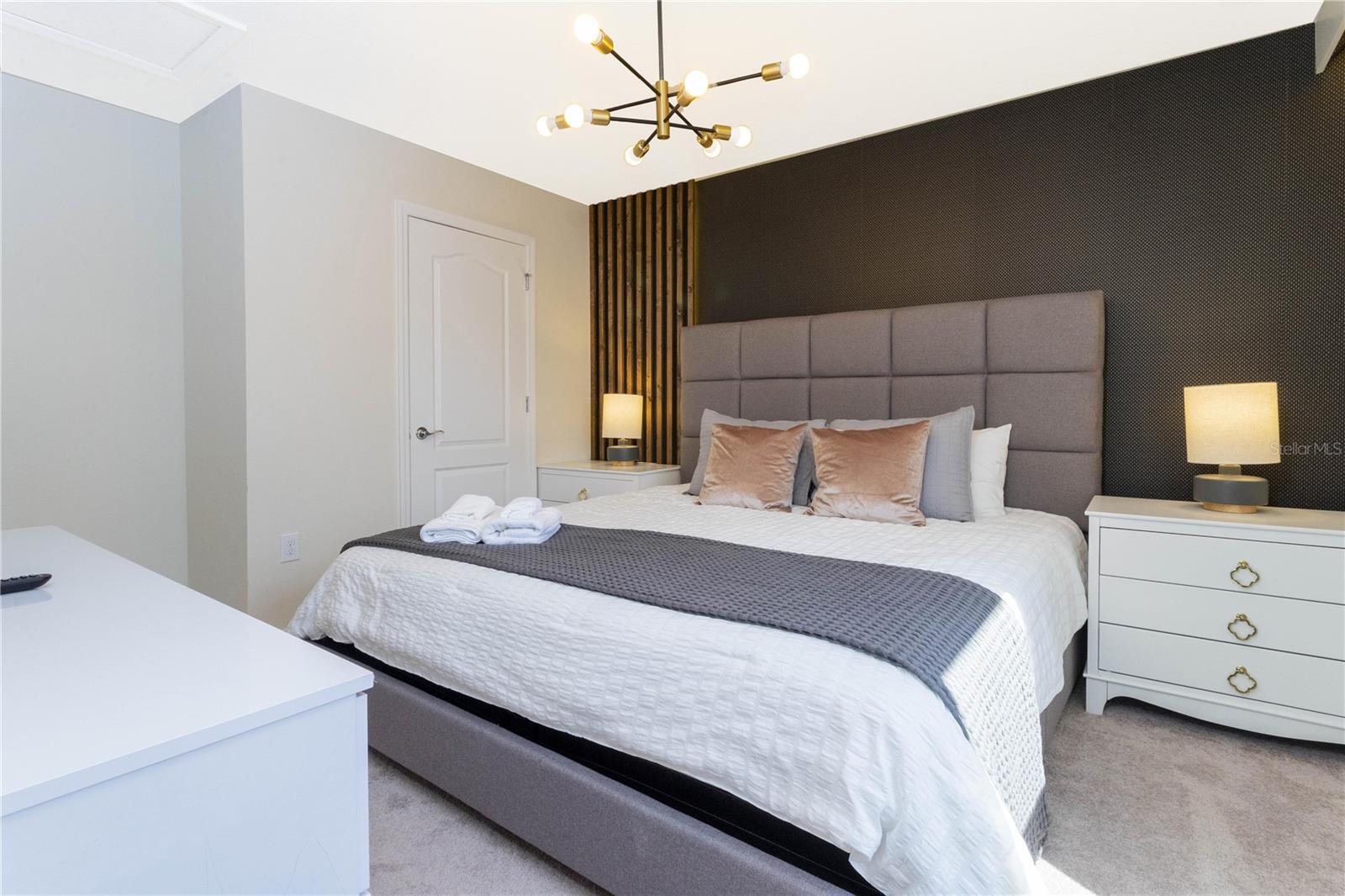 Image 29 of 51 For 7256 Oakmoss Loop