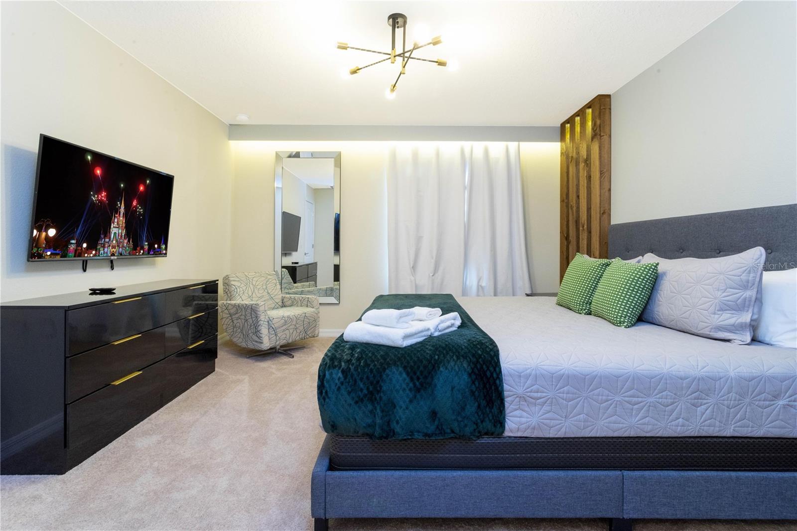 Image 34 of 51 For 7256 Oakmoss Loop