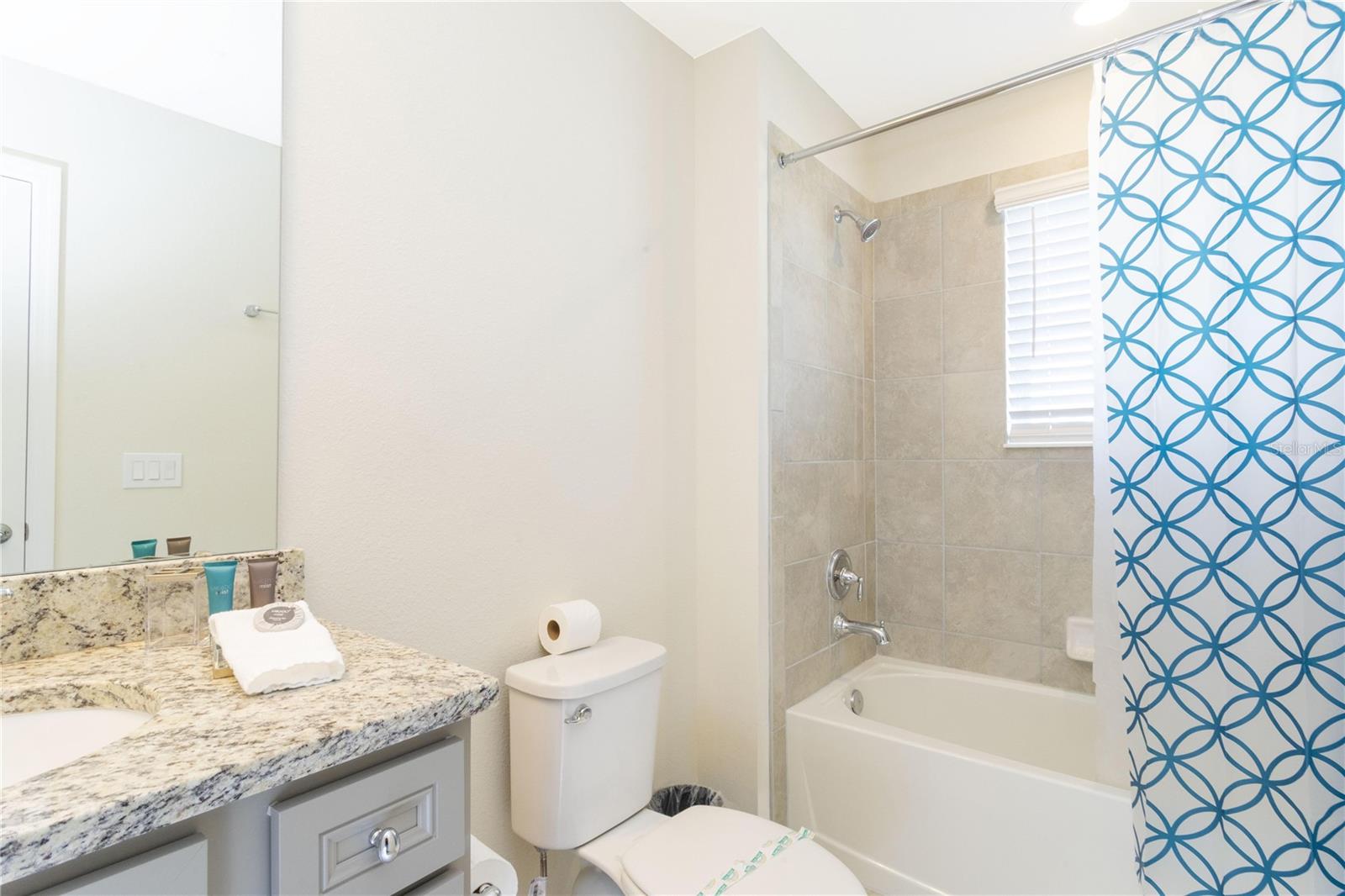 Image 43 of 51 For 7256 Oakmoss Loop