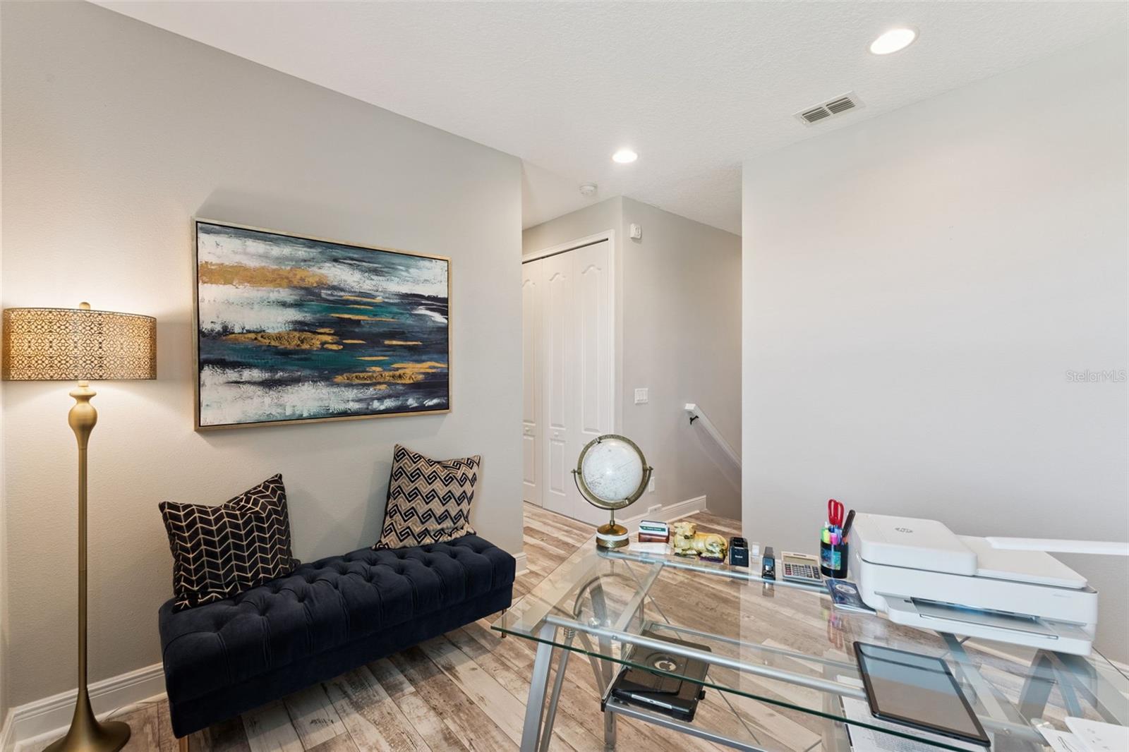 Image 12 of 36 For 9938 Eagle Creek Center Boulevard