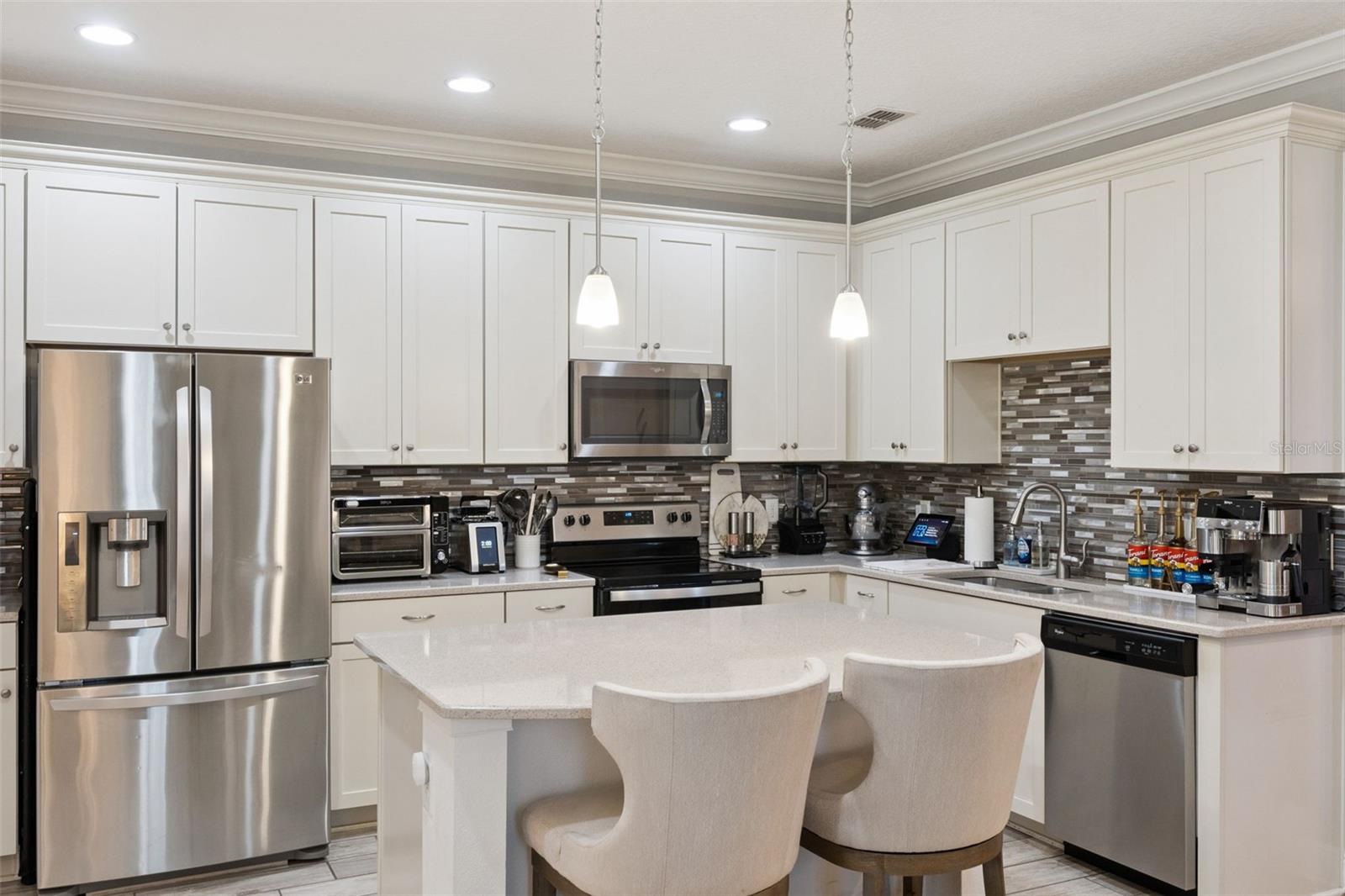 Image 4 of 36 For 9938 Eagle Creek Center Boulevard