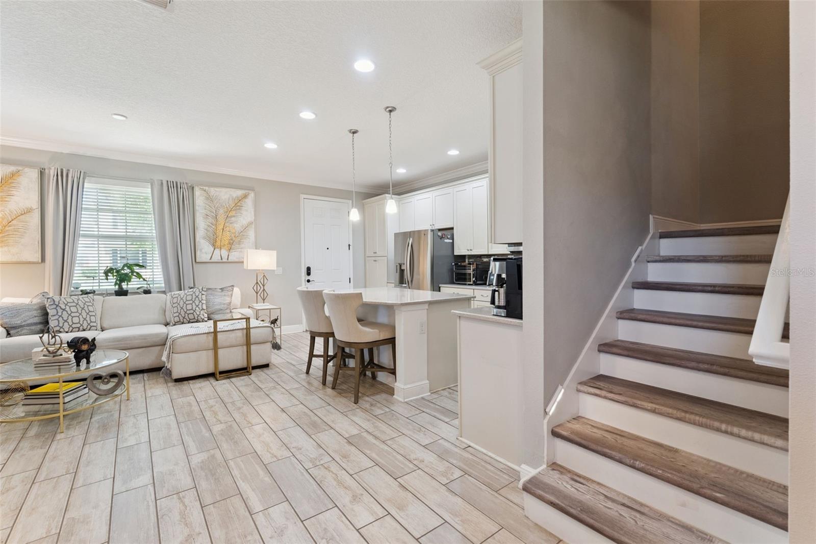 Image 9 of 36 For 9938 Eagle Creek Center Boulevard