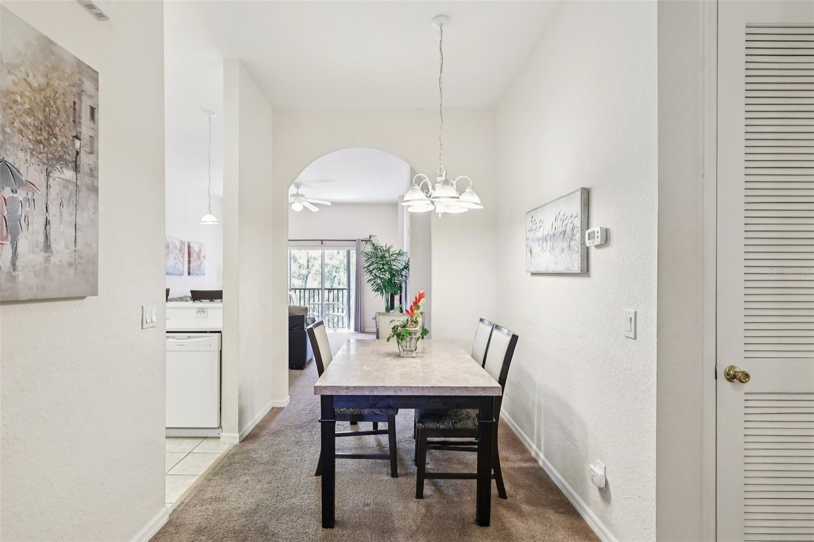 Image 11 of 32 For 915 New Providence  303