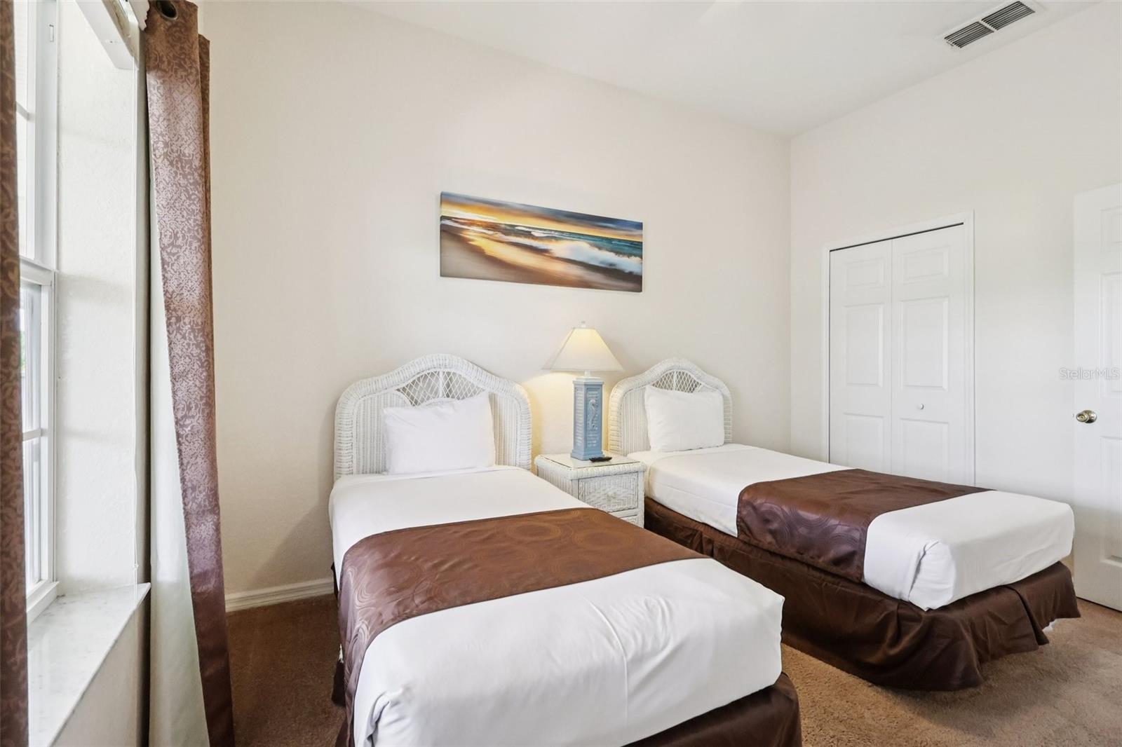 Image 19 of 32 For 915 New Providence  303